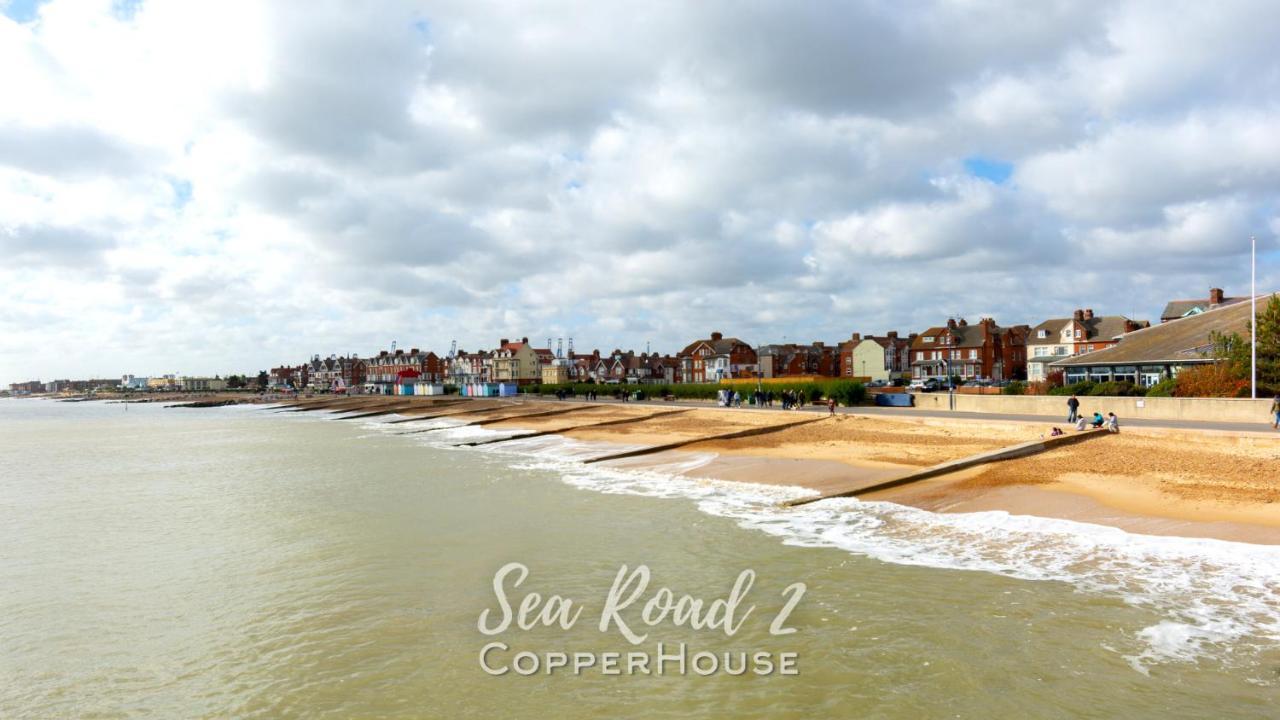 Beautiful Apartments On The Sea Front - Sea Road 2 Felixstowe Exterior foto